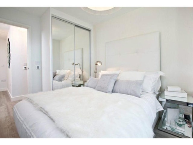  Image of 1 bedroom Flat to rent in Queensland Road London N7 at Queensland Terrace  Holloway, N7 7FE