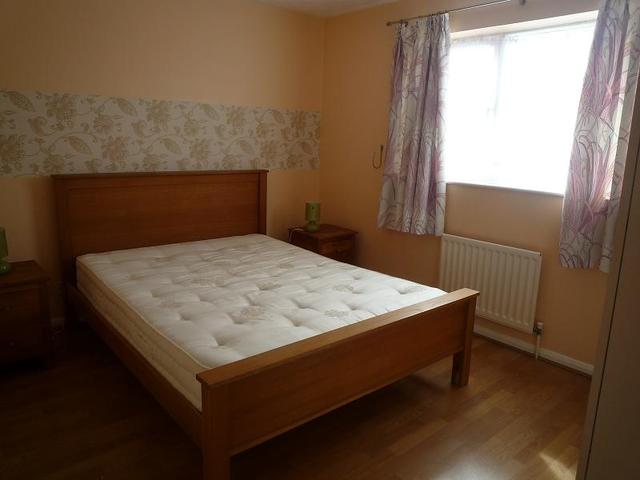  Image of 4 bedroom Detached house to rent in Rachaels Lake View Warfield Bracknell RG42 at Warfield  Bracknell, RG42 3XU