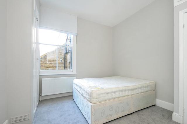  Image of 2 bedroom Ground Flat to rent in Racton Road London SW6 at Racton Road  London, SW6 1LW