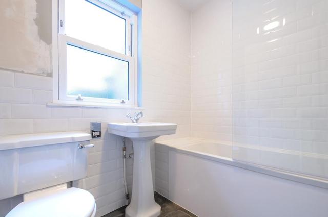  Image of 2 bedroom Ground Flat to rent in Racton Road London SW6 at Racton Road  London, SW6 1LW