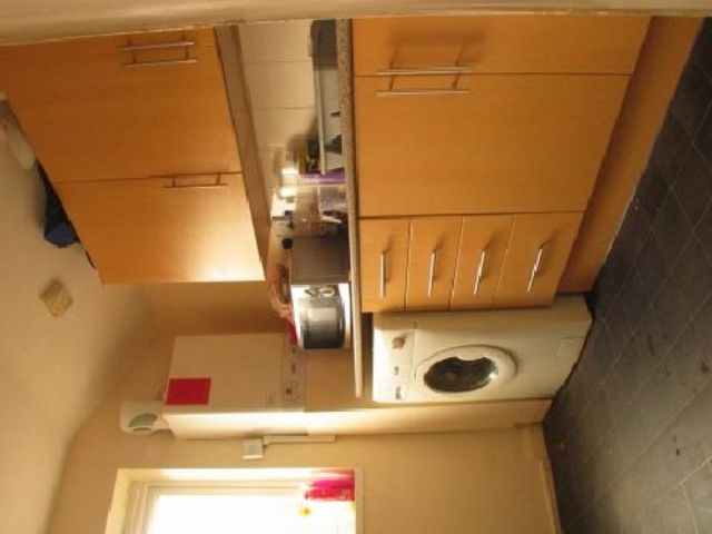  Image of 4 bedroom House Share to rent in Raddlebarn Road Selly Oak Birmingham B29 at Selly Oak West Midlands Selly Oak, B29 6HQ