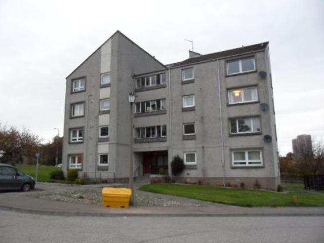  Image of 2 bedroom Flat to rent in Raeden Place Aberdeen AB15 at Aberdeen  Aberdeen, AB15 5WN