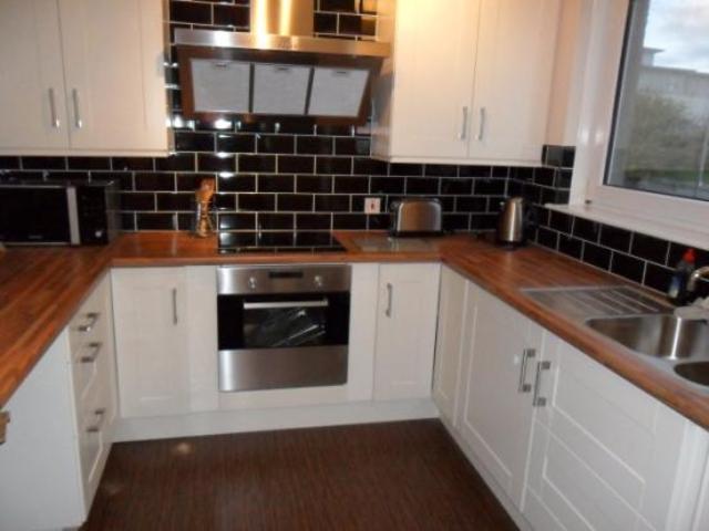  Image of 2 bedroom Flat to rent in Raeden Place Aberdeen AB15 at Aberdeen  Aberdeen, AB15 5WN