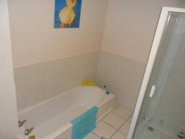  Image of 2 bedroom Flat to rent in Raeden Place Aberdeen AB15 at Aberdeen  Aberdeen, AB15 5WN