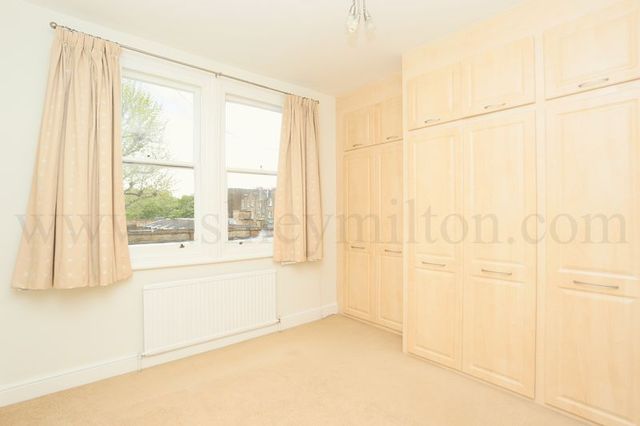  Image of 2 bedroom Flat to rent in Randolph Avenue London W9 at Randolph Avenue Array Maida Vale, W9 1DJ