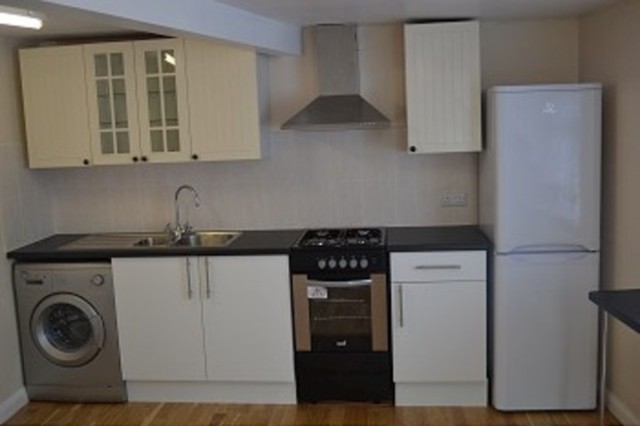  Image of Studio flat to rent in Raymond Road Ilford IG2 at Raymond Road  Newbury Park, IG2 7EA