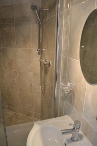  Image of Studio flat to rent in Raymond Road Ilford IG2 at Raymond Road  Newbury Park, IG2 7EA
