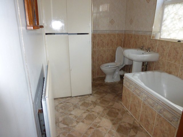  Image of 2 bedroom Terraced house to rent in Reddings Lane Tyseley Birmingham B11 at REDDINGS LANE  BIRMINGHAM, B11 3EX