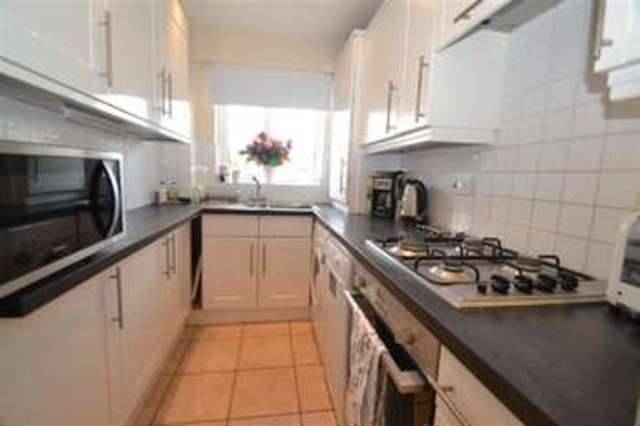  Image of 2 bedroom Apartment to rent in Hartfield Road London SW19 at Wimbledon, SW19 3SF