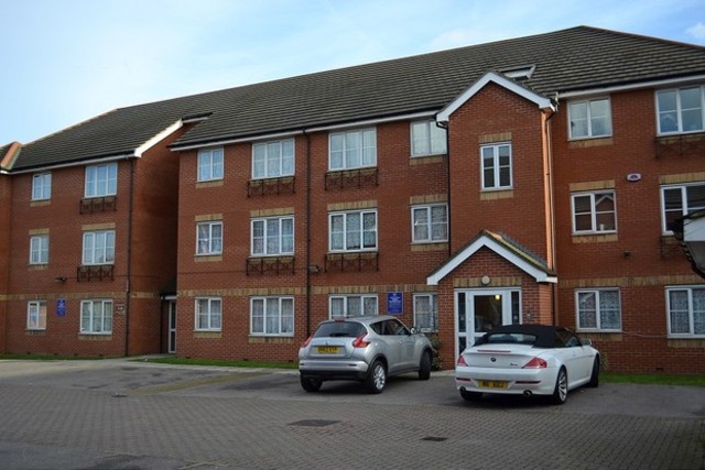  Image of 2 bedroom Flat to rent in Review Road Dagenham RM10 at Review Lodge Review Road Dagenham, RM10 9DJ