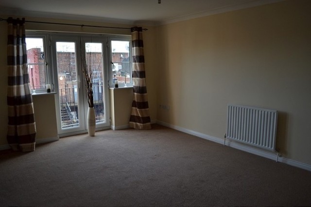  Image of 2 bedroom Flat to rent in Review Road Dagenham RM10 at Review Lodge Review Road Dagenham, RM10 9DJ
