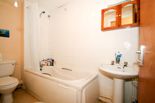  Image of 2 bedroom Flat for sale in Ireton Street London E3 at Riley House 22 Ireton Street London, E3 4XR