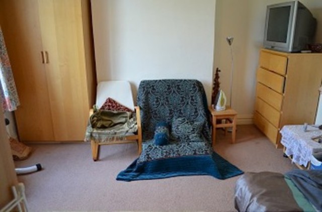  Image of 1 bedroom Flat to rent in Firs Lane London N13 at Riverway  Palmers Green, N13 5LY