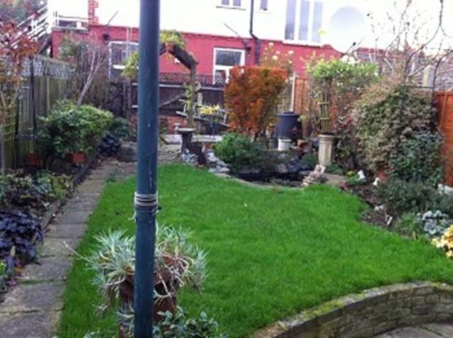  Image of 3 bedroom Detached house to rent in Riverway London N13 at Riverway  Palmers Green, N13 5JY