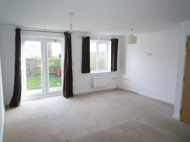  Image of 3 bedroom Terraced house to rent in Robinson Way Northfleet Gravesend DA11 at Robinson Way  Gravesend, DA11 9AB