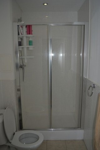  Image of 2 bedroom Flat to rent in Academy Way Becontree Dagenham RM8 at Roehampton House  Dagenham, RM8 2FJ