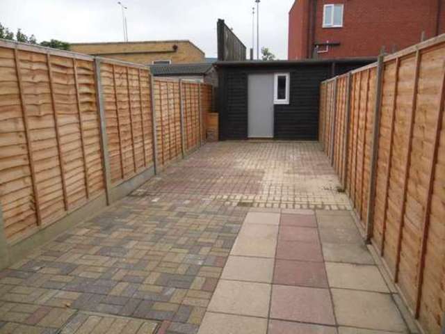  Image of 4 bedroom Terraced house for sale in Roman Road London E6 at Roman Road East Ham London, E6 3RY