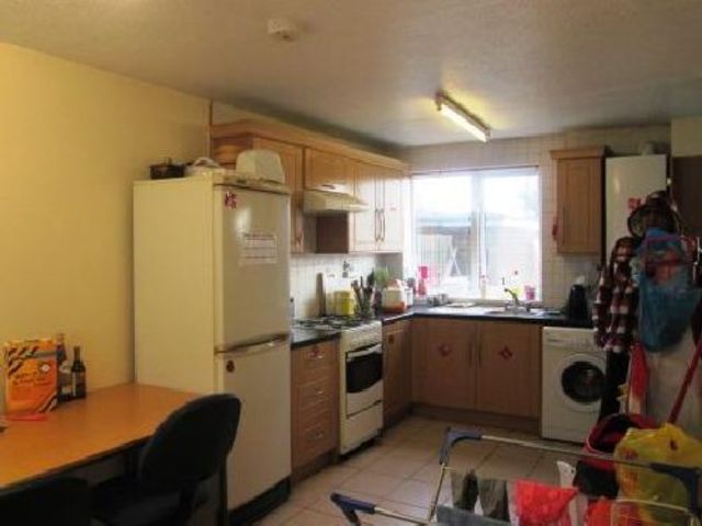  Image of 5 bedroom House Share to rent in Roman Way Edgbaston Birmingham B15 at Edgbaston West Midlands Edgbaston, B15 2SJ