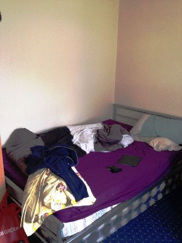  Image of 6 bedroom House Share to rent in Roman Way Edgbaston Birmingham B15 at Edgbaston West Midlands Edgbaston, B15 2SL