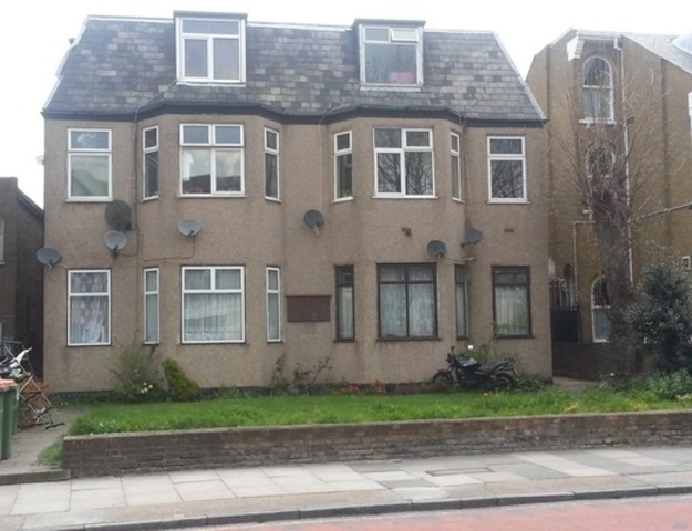  Image of 1 bedroom Flat for sale in Romford Road London E7 at Romford Road  Forest Gate, E7 9HL
