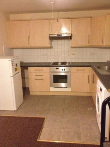 Image of 1 bedroom Ground Flat to rent in Roxy Avenue Chadwell Heath Romford RM6 at ROXY AVENUE  CHADWELL HEATH, RM6 4AZ