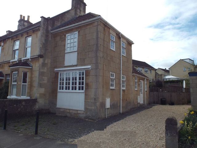  Image of 1 bedroom Terraced house to rent in Salisbury Road Larkhall Bath BA1 at Salisbury Road  Bath, BA1 6QZ
