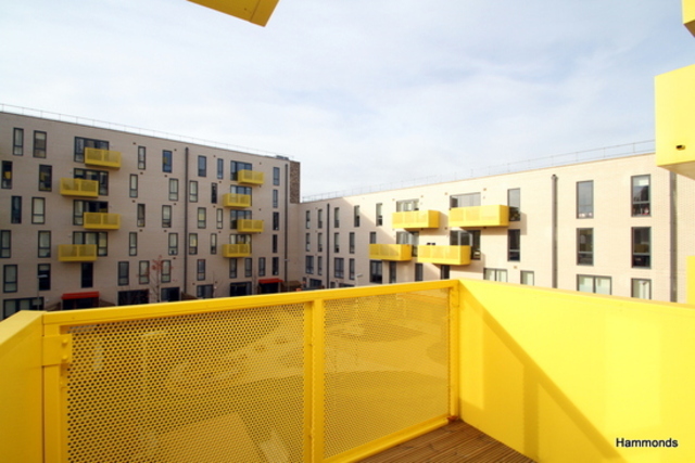  Image of 1 bedroom Flat to rent in Trafalgar Gardens London E1 at Sculpture Apartments Vivo Development London, E1 3FW