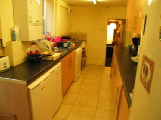  Image of 7 bedroom House Share to rent in Selly Hill Road Selly Oak Birmingham B29 at Selly Oak West Midlands Selly Oak, B29 7DL