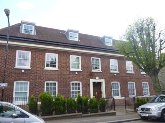 Image of 2 bedroom Flat to rent in Grosvenor Park Road London E17 at Serenity Apartments  Walthamstow, E17 9PD