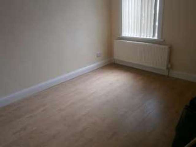  Image of 4 bedroom Detached house to rent in Seventh Avenue London E12 at Seventh Avenue  Manor Park, E12 5JQ