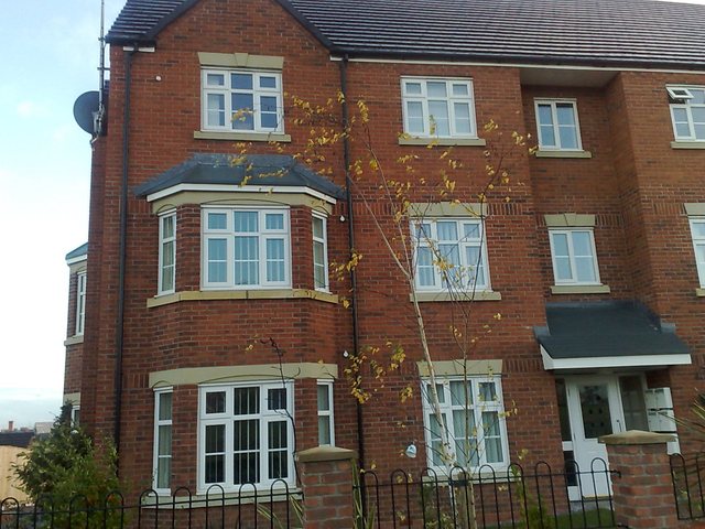  Image of 2 bedroom Flat to rent in Shalewood Court Atherton Manchester M46 at Gadbury Fold Atherton Atherton, M46 0SN