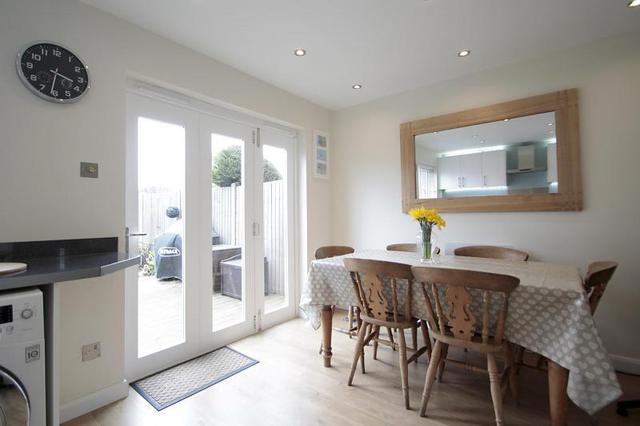  Image of 3 bedroom Terraced house to rent in Shaw Drive Walton-on-Thames KT12 at Walton-On-Thames, KT12 2LP