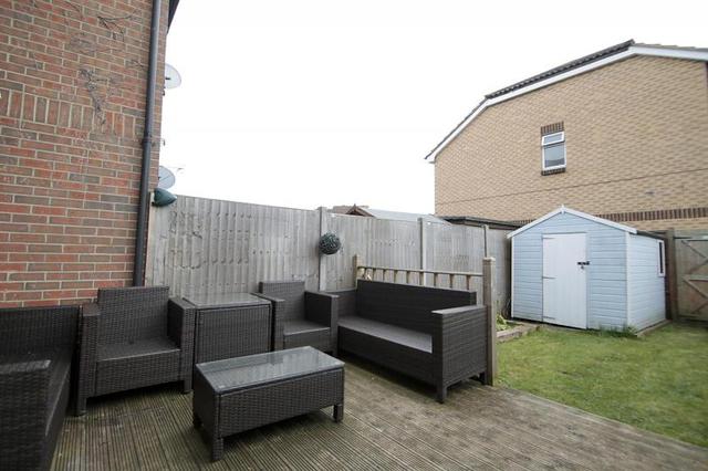  Image of 3 bedroom Terraced house to rent in Shaw Drive Walton-on-Thames KT12 at Walton-On-Thames, KT12 2LP