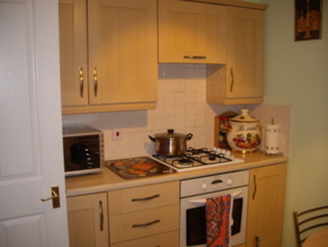 Image of 2 bedroom Flat to rent in Sherman Gardens Chadwell Heath Romford RM6 at Sherman Garden  Chadwell Heath, RM6 4AX