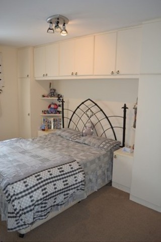  Image of 3 bedroom End of Terrace to rent in Sherman Gardens Chadwell Heath Romford RM6 at Sherman Gardens  Chadwell Heath, RM6 4AX
