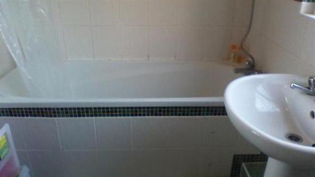  Image of 3 bedroom Flat to rent in Shipcote Terrace Gateshead NE8 at Shipcote Terrace  Gateshead, NE8 4AA