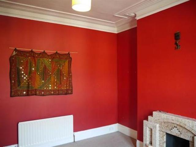  Image of 3 bedroom Flat to rent in Shipcote Terrace Gateshead NE8 at Shipcote Terrace  Gateshead, NE8 4AA