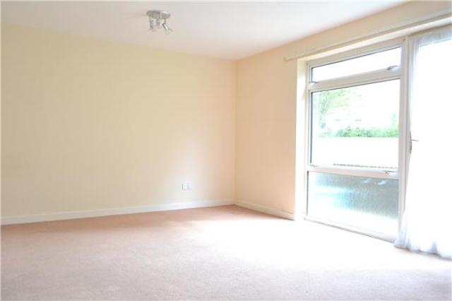  Image of 2 bedroom Flat to rent in Shrublands Court Sandrock Road Tunbridge Wells TN2 at Sandrock Road  Kent, TN2 3PS
