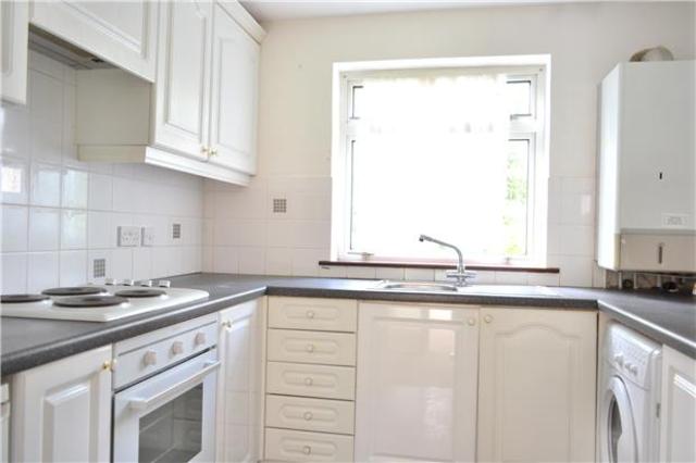  Image of 2 bedroom Flat to rent in Shrublands Court Sandrock Road Tunbridge Wells TN2 at Sandrock Road  Kent, TN2 3PS