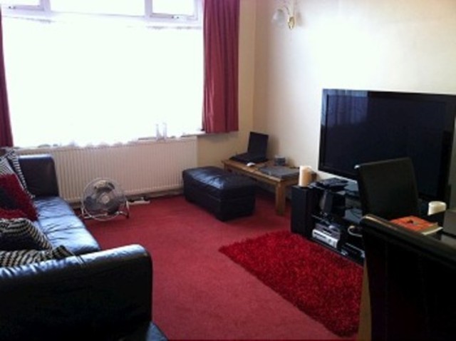  Image of 2 bedroom Flat to rent in Sidney Avenue London N13 at Sidney Aveneue  Palmers Green, N13 4XA