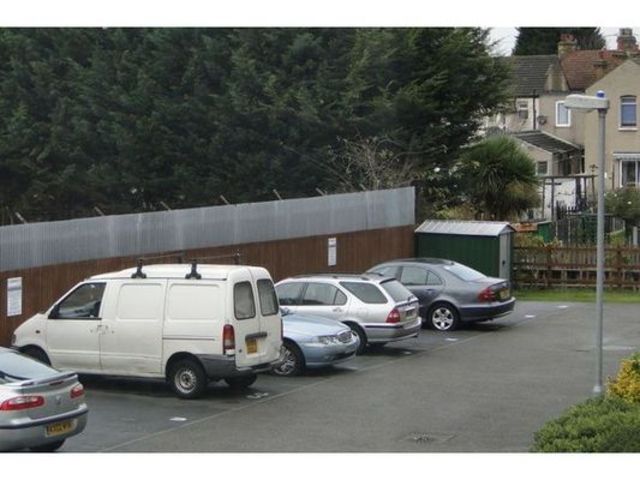  Image of 2 bedroom Apartment to rent in Tanner Street Barking IG11 at Sixpenny Court Tanner Street Barking, IG11 8PQ