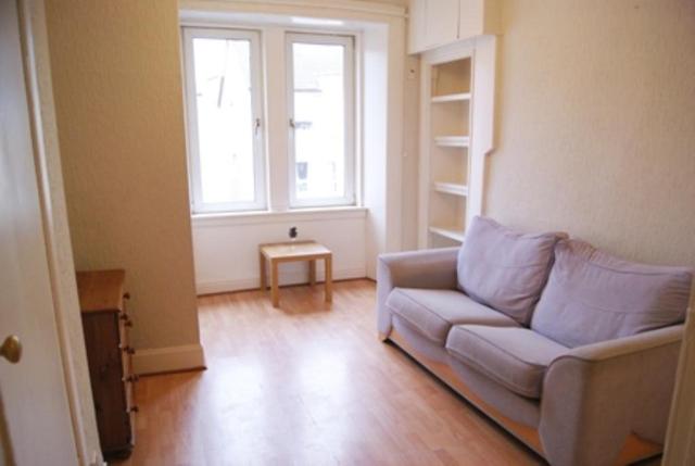  Image of 1 bedroom Flat to rent in Skirving Street Shawlands Glasgow G41 at Shawlands Glasgow Glasgow, G41 3AJ