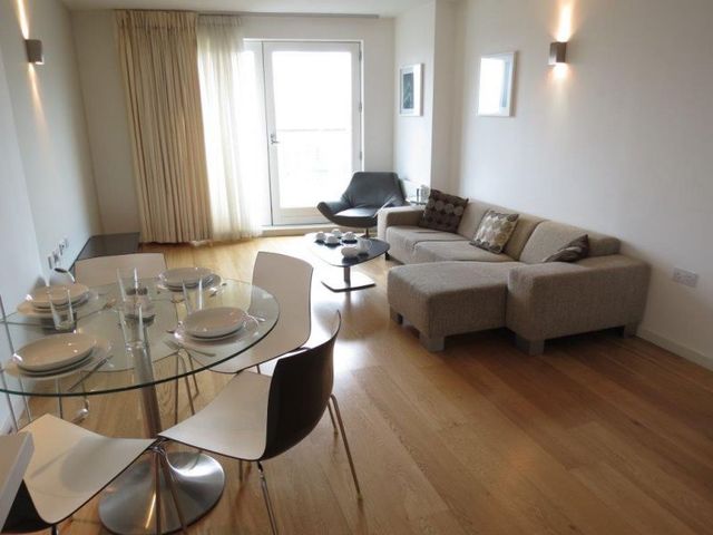  Image of 2 bedroom Apartment to rent in Goulden Street Manchester M4 at 49 Goulden Street  Manchester City, M4 5EL