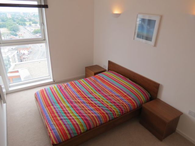  Image of 2 bedroom Apartment to rent in Goulden Street Manchester M4 at 49 Goulden Street  Manchester City, M4 5EL