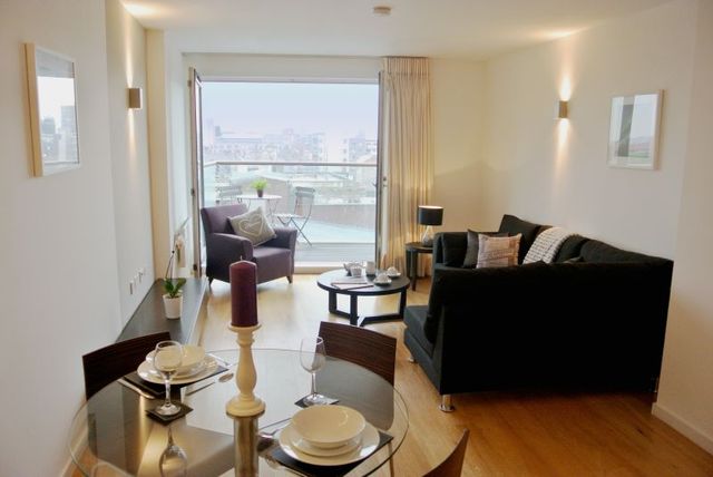  Image of 1 bedroom Apartment to rent in Goulden Street Manchester M4 at 50 Goulden Street  Manchester City, M4 5EL