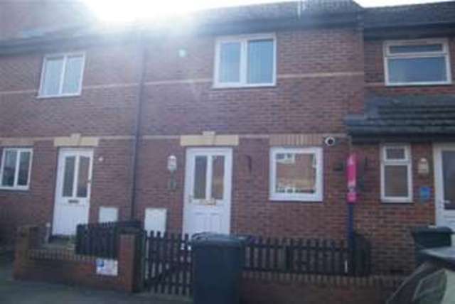  Image of 2 bedroom Terraced house to rent in Smiths Court Willeys Avenue St. Thomas Exeter EX2 at Exeter, EX2 8EB