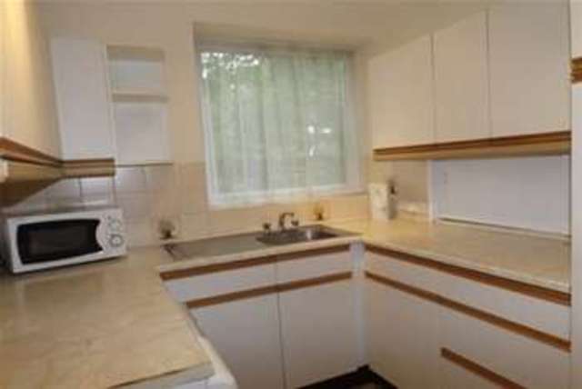  Image of 2 bedroom Flat to rent in Hermitage Walk London E18 at London, E18 2DE