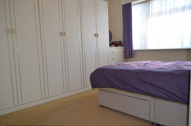  Image of 3 bedroom Detached house to rent in Solna Road London N21 at Solna Road  Winchmore Hill, N21 2JE