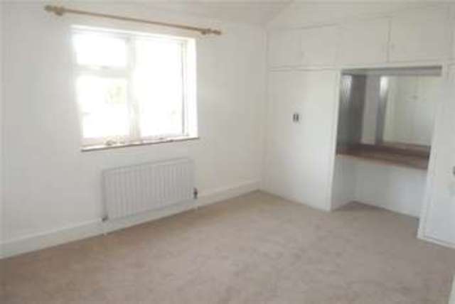  Image of 2 bedroom Detached house to rent in Sotheron Road Watford WD17 at Watford, WD17 2QA
