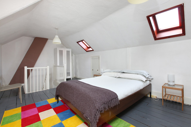  Image of 3 bedroom Apartment for sale in South Croxted Road London SE21 at South Croxted Road  Sydenham Hill, SE21 8AY